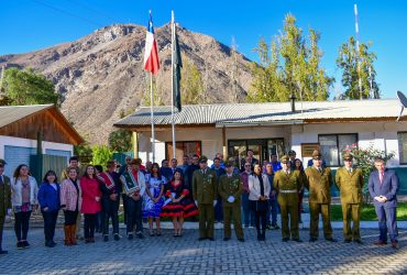 Alcadesa y concejales asistieron al izamiento de la bandera en el retén fronterizo de Hurtado