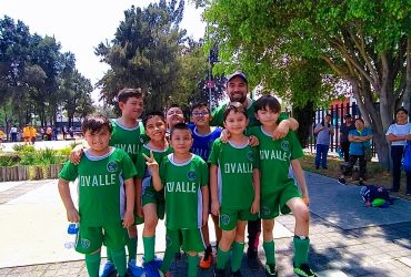 La academia en México que lleva los colores y el escudo del Club Social y Deportivo Ovalle