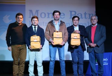 Docentes montepatrinos se certifican y reciben equipos desfibriladores para sus establecimientos