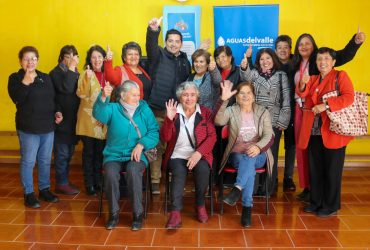 Junta de Vecinos Luis Cruz Martínez renueva baños y red de agua potable apoyados por Aguas del Valle